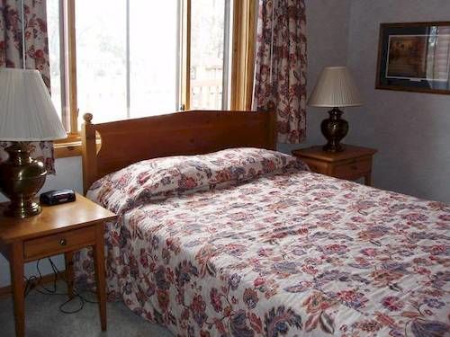 High Village Breezy Point Extérieur photo